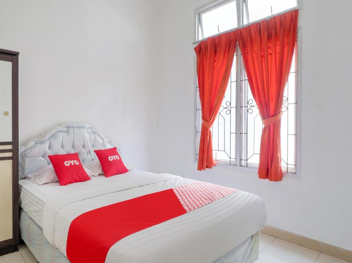 Oyo 2997 Grand Suites Palace 2 Sindanglaya Екстер'єр фото