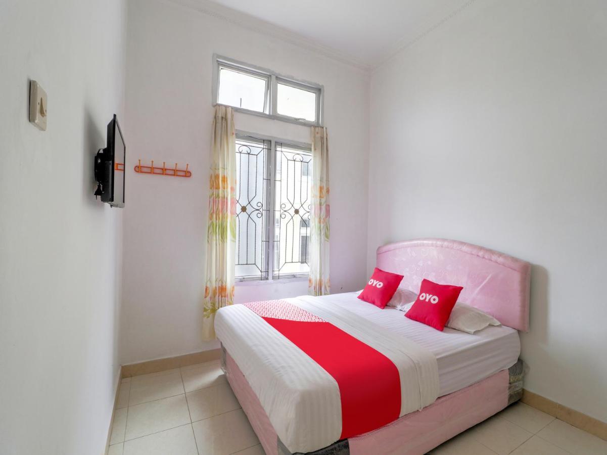 Oyo 2997 Grand Suites Palace 2 Sindanglaya Екстер'єр фото