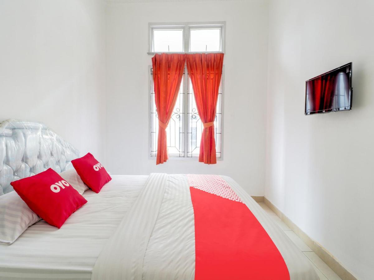 Oyo 2997 Grand Suites Palace 2 Sindanglaya Екстер'єр фото